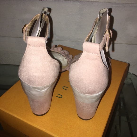 Unisa Heels - Picture 5 of 8